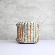 Load image into Gallery viewer, The Leaferie Fae planter. ceramic pot