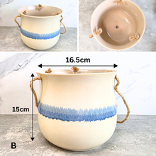 Load image into Gallery viewer, Lyon Hanging Flowerpot (Series 8)