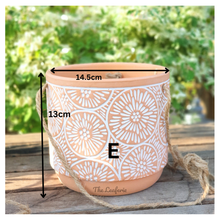 Load image into Gallery viewer, Lyon Terracotta Hanging pot (Series 3)