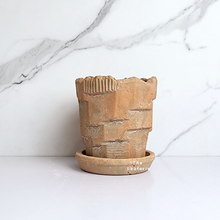 Load image into Gallery viewer, The Leaferie Yngvild terracotta pot with tray. Rustic and rugger planter. front view