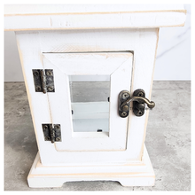 Load image into Gallery viewer, Luma lantern