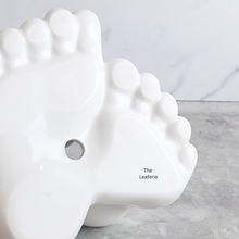 Load image into Gallery viewer, The Leaferie Stomy foot black and white ceramic pot.
