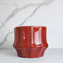 Load image into Gallery viewer, The Leaferie Pomme Red ceramic glossy pot.