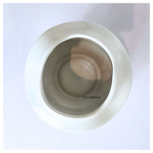 Load image into Gallery viewer, The Leaferie Nami white flowerpot. ceramic material