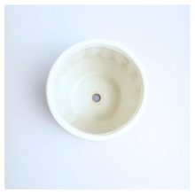 Load image into Gallery viewer, Eirini Flowerpot