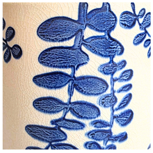 Load image into Gallery viewer, Althea planter with blue leaf pattern on a white background, featuring the brand 'LEAFERIE'.
