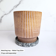 Load image into Gallery viewer, The Leaferie Celine ceramic flowerpot. 2 colours