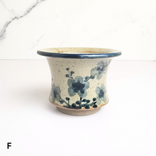 Load image into Gallery viewer, the Leferie petit allegra serie 5. 7 designs floral succulent pot