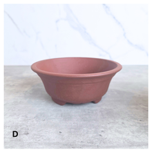 Load image into Gallery viewer, bonsai pots series 43 in different colors with 'LEAFERIE' branding on a light background.