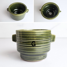 Load image into Gallery viewer, The Leaferie Petit Pots Series 12 . mini small ceramic pot. 9 designs. Design G