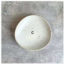 Load image into Gallery viewer, The Leaferie Izen trays. 4 colors ceramic tray