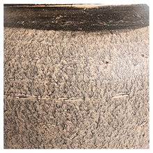 Load image into Gallery viewer, pico Ceramic pots with 'Leaferie' branding on a white background. 2 colours