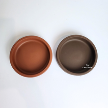 Load image into Gallery viewer, The Leaferie Deep zisha trays. 2 colours and 6 sizes . purple sand base