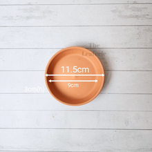 Load image into Gallery viewer, Terracotta Round Trays (7 Sizes)