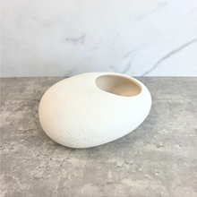 Load image into Gallery viewer, The Leaferie Saul shallow white pot. ceramic material
