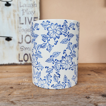 Load image into Gallery viewer, The Leaferie tall chinoserie plant pot. front view