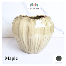 Load image into Gallery viewer, Maple Flowerpot (2 sizes)