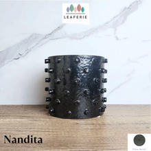 Load image into Gallery viewer, Nandita Flowerpot (2 sizes)