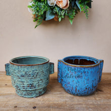 Load image into Gallery viewer, The Leaferie Etain planter. made from ceramic. 2 colours front view