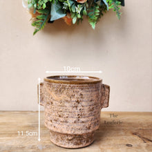Load image into Gallery viewer, The Leaferie Etienne planter. ceramic pot. front view and size