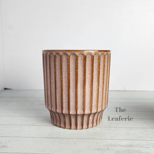 Load image into Gallery viewer, The Leaferie Romain pot. red and green colour . ceramic planter. front view of pot A