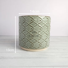 Load image into Gallery viewer, Quentin Flowerpot