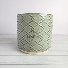 Load image into Gallery viewer, Quentin Flowerpot