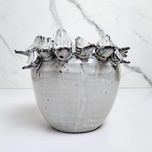 Load image into Gallery viewer, The Leaferie birds plant pot. ceramic material. front view