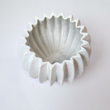 Load image into Gallery viewer, The Leaferie Bae Plant pot 2 colours. white and light brown. Top view of pot A