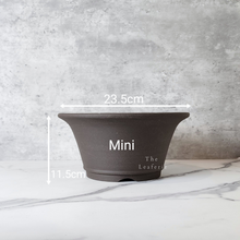 Load image into Gallery viewer, The Leaferie Bonsai plant pots Series 20. Material Zisha 3 sizes . Front view of Mini size