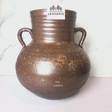Load and play video in Gallery viewer, The Leaferie Atticus big brown pot with handle.