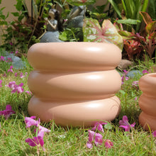 Load image into Gallery viewer, The Leaferie Sissi michelin pot. ceramic material