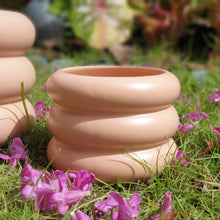 Load image into Gallery viewer, The Leaferie Sissi michelin pot. ceramic material