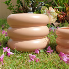 Load image into Gallery viewer, The Leaferie Sissi michelin pot. ceramic material