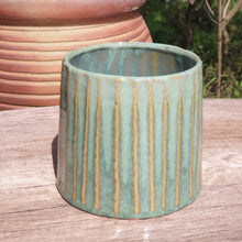 Load image into Gallery viewer, Leonid Flowerpot