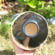 Load image into Gallery viewer, The Leaferie vases. ceramic pot