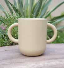 Load image into Gallery viewer, The Leaferie Mr. Potato pot. 2 sizes ceramic pot