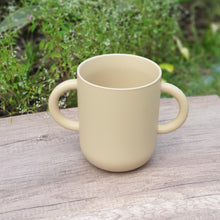 Load image into Gallery viewer, The Leaferie Mr. Potato pot. 2 sizes ceramic pot