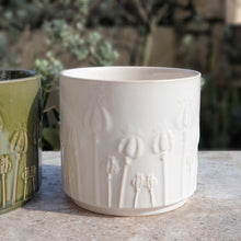 Load image into Gallery viewer, Poppy Flowerpot