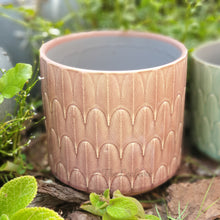 Load image into Gallery viewer, The Leaferie Icaria flowerpot. 2 sizes and 3 colours. ceramic material