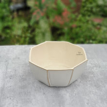 Load image into Gallery viewer, The Leaferie Rialto Shallow white pot. ceramic material