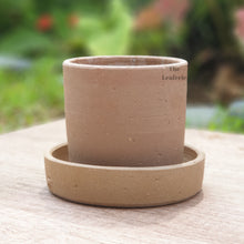 Load image into Gallery viewer, The Leaferie Capri terracotta plant pot. rustic design . front view close up