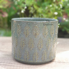 Load image into Gallery viewer, The Leaferie Nahanni Flowerpot. ceramic material