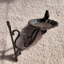 Load image into Gallery viewer, The Leaferie Cast Iron wall hanging hook 6 . front view