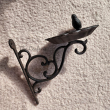 Load image into Gallery viewer, The Leaferie Cast Iron wall hanging hook 6 . front view