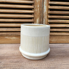 Load image into Gallery viewer, The Leaferie Savoy Flowerpot. 3 colours