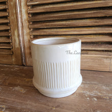 Load image into Gallery viewer, The Leaferie Savoy Flowerpot. 3 colours