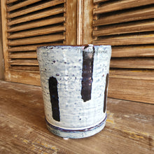 Load image into Gallery viewer, The Leaferie Chienti plant pot . ceramic planter. front view