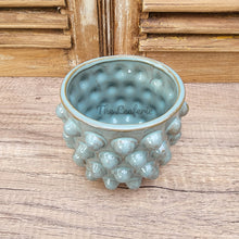 Load image into Gallery viewer, The Leaferie Pinka pot. 3 colours ceramic pot with studs.