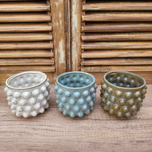 Load image into Gallery viewer, The Leaferie Pinka pot. 3 colours ceramic pot with studs.